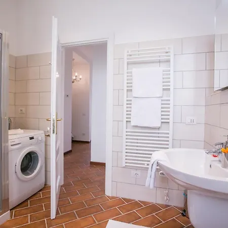 Apartment Sleeps 8 Pool *